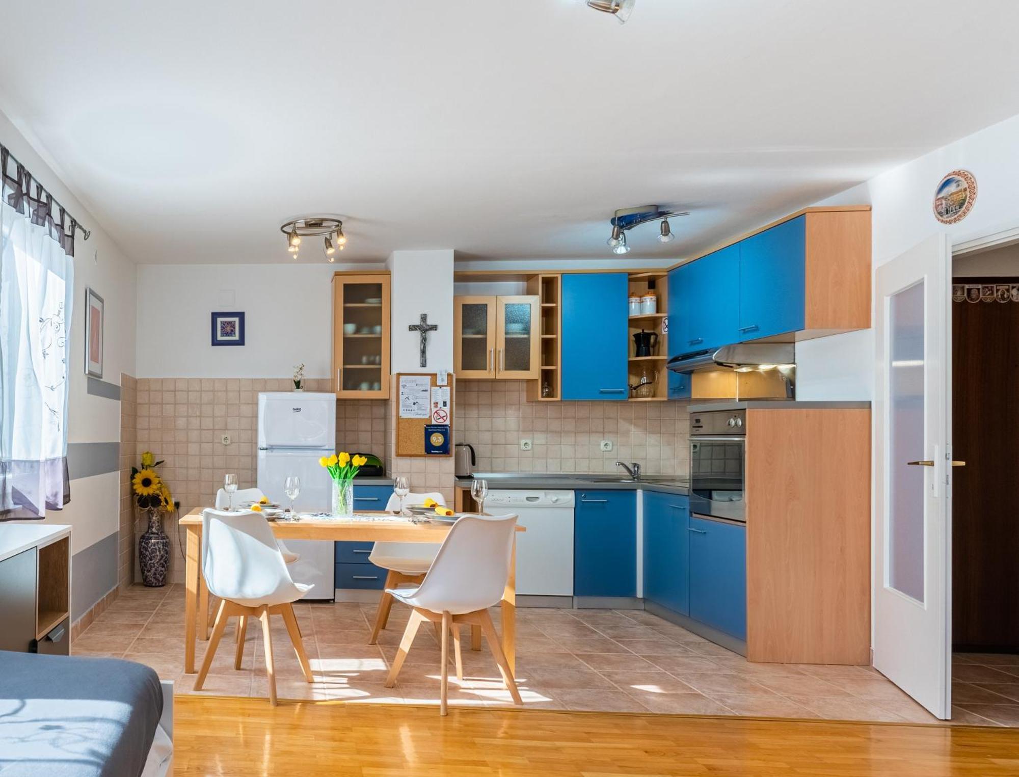 Apartment Kristian *